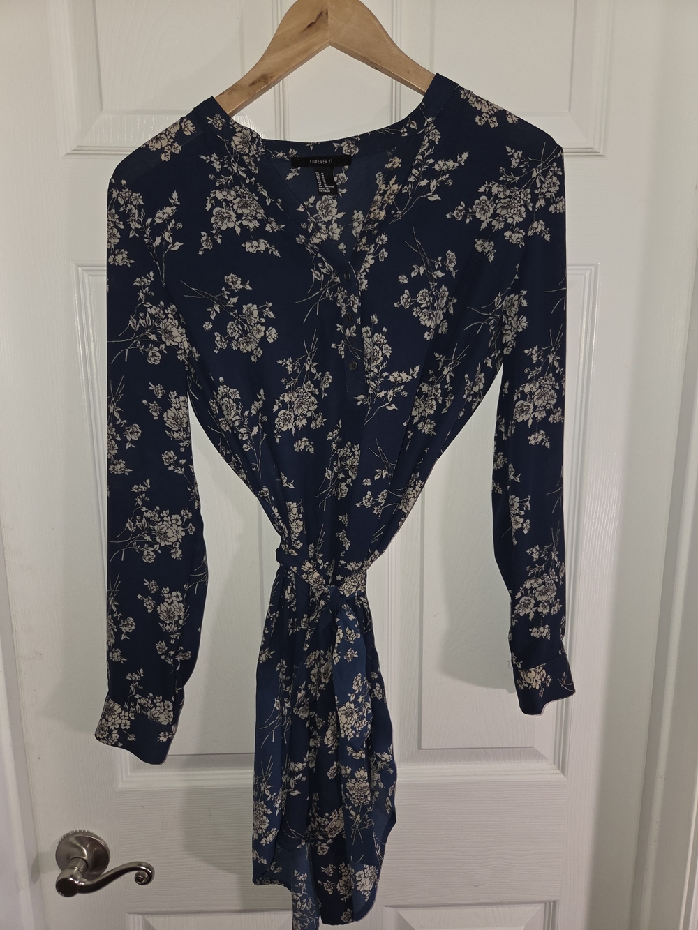 Forever 21 Navy and Cream Floral Tie-Waist Long Sleeve Dress